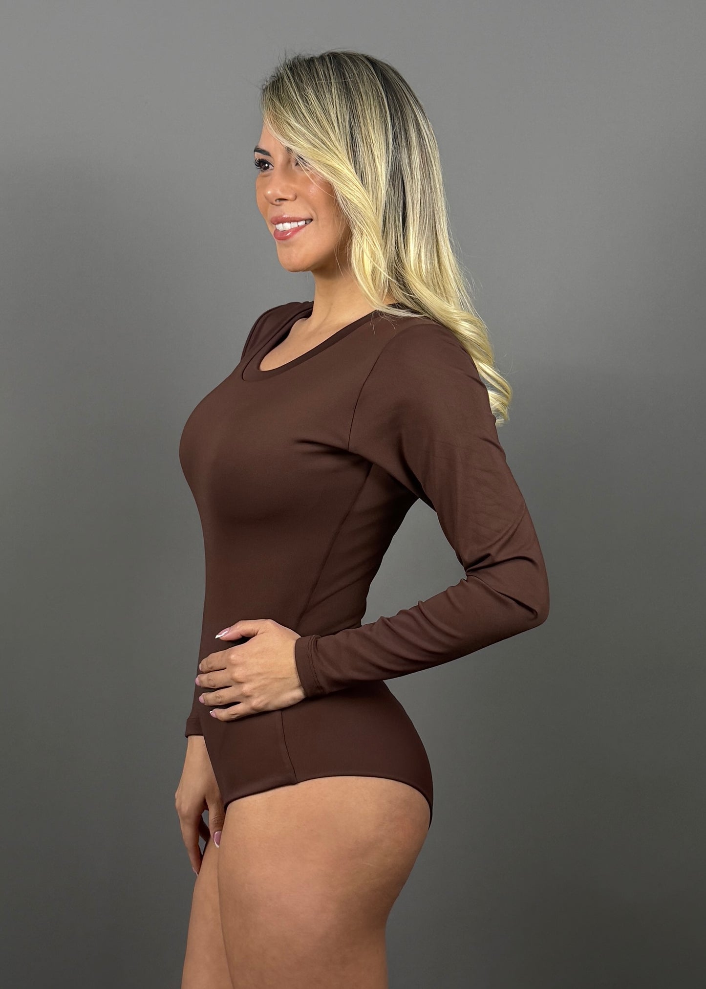 BODY MODELADOR CUELLO REDONDO