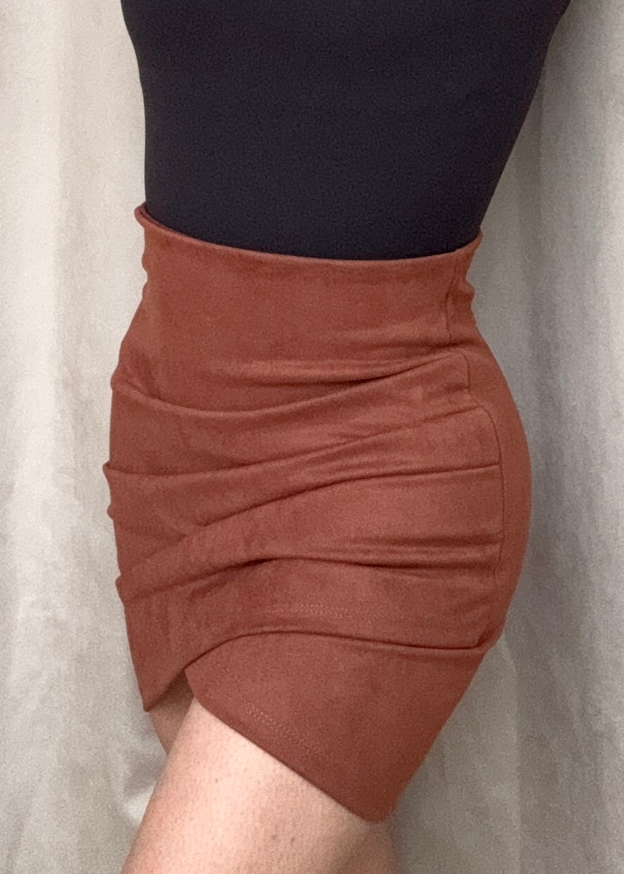 FALDA CRUZADA GAMUZA